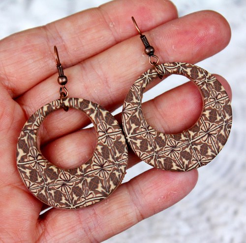 vzorované náušnice 