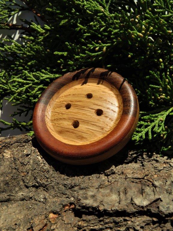 12. Knoflík pro štěstí – magnetka