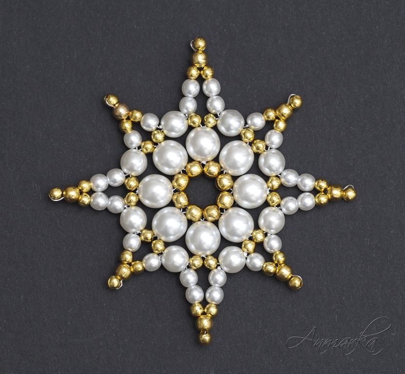 cípatá hvězda bílo-zlatá