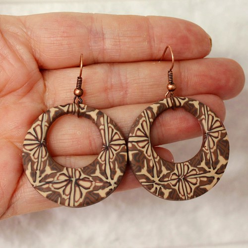 vzorované náušnice 