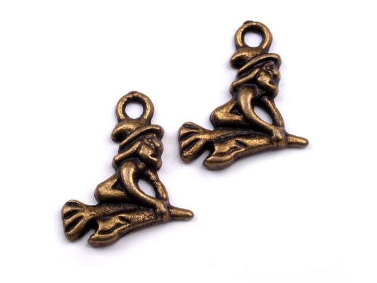 Přívěsek ČARODĚJKA 2 ks