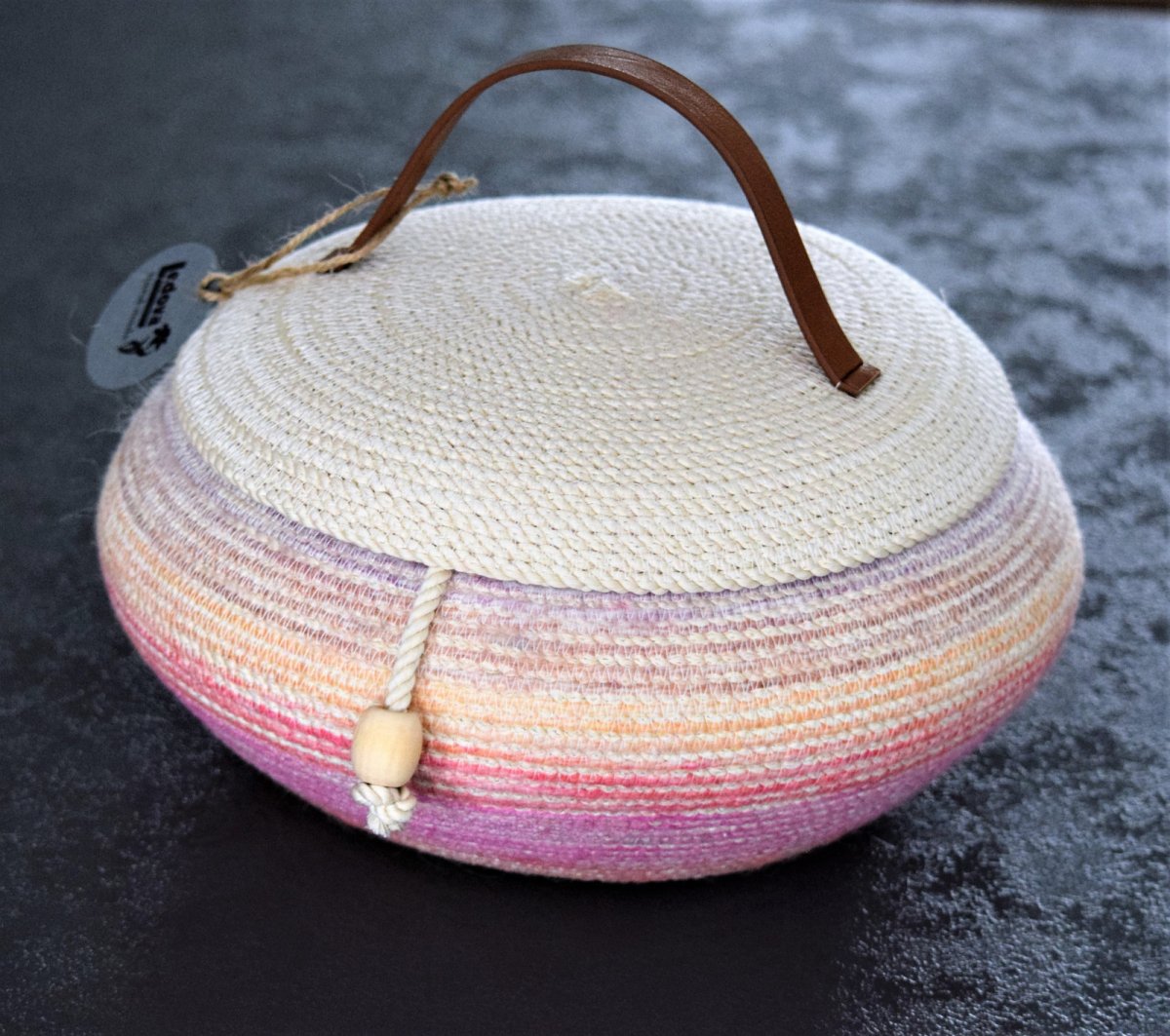 Velká buclatá mísa s poklopem 1254