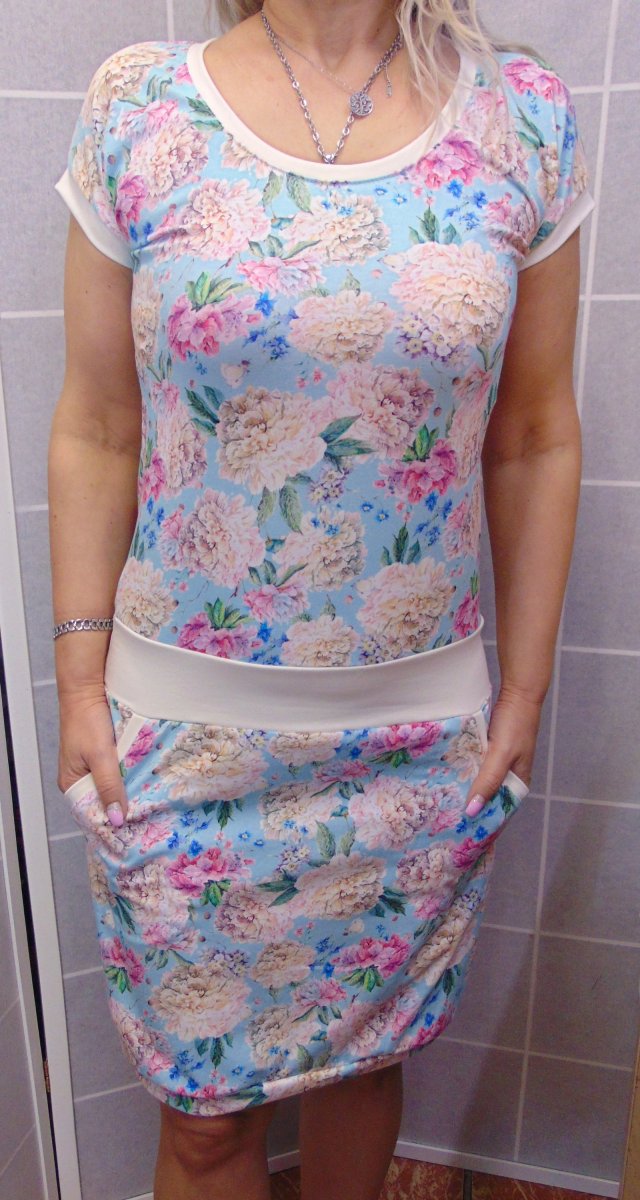 Šaty - pivoňky (bavlna)