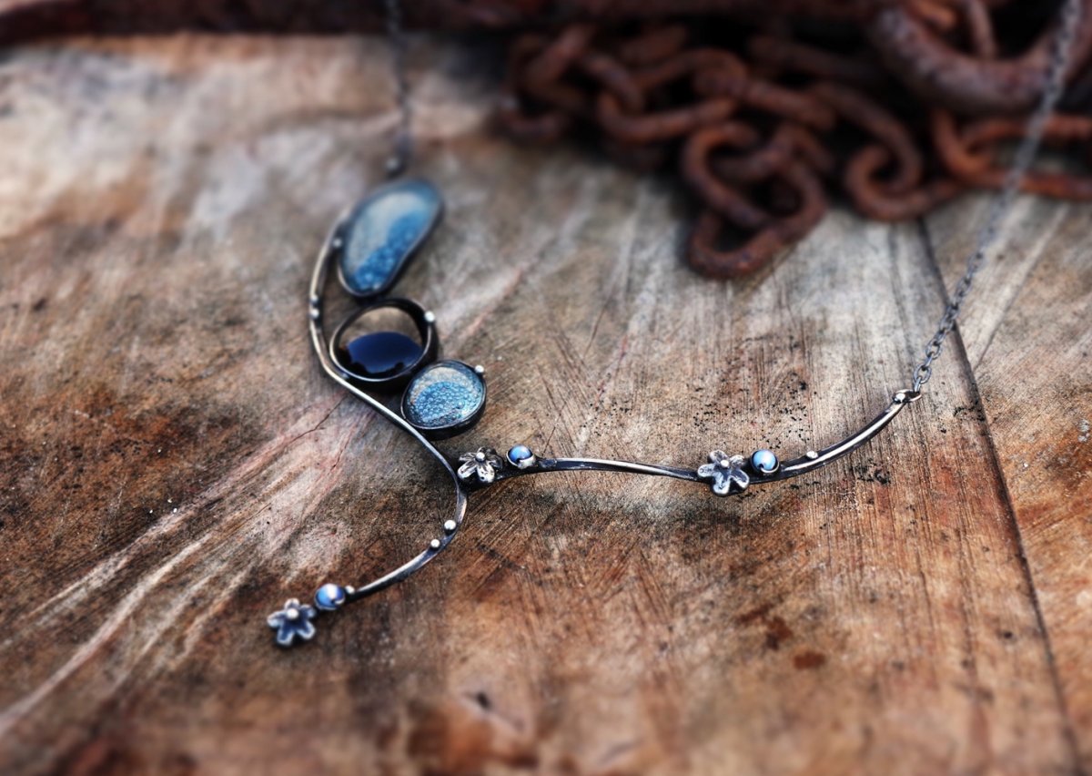 Náhrdelník - night flowers