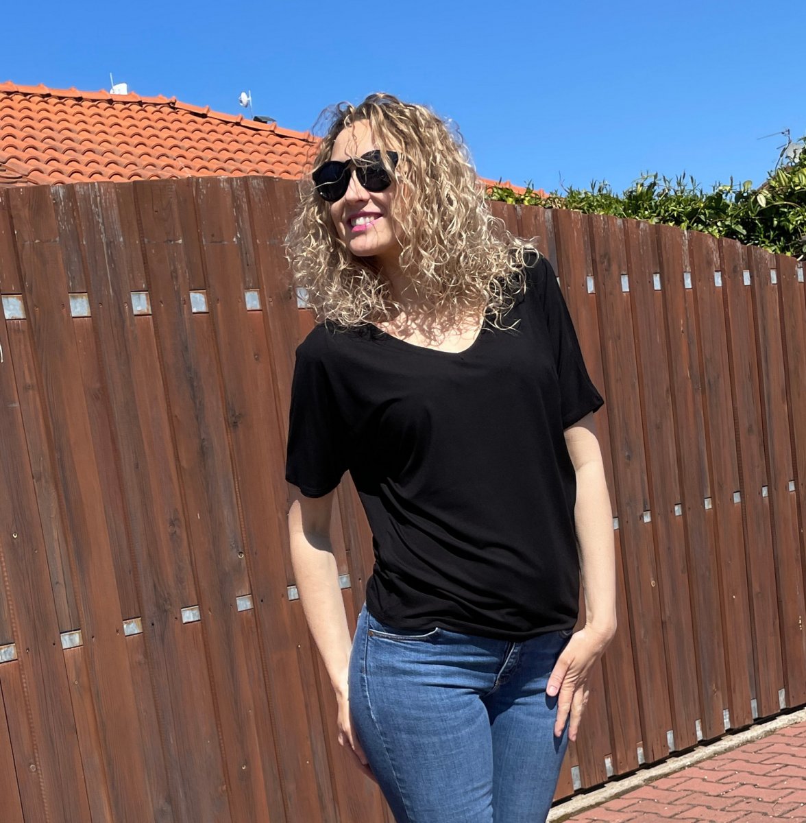 Netopýří tunika s krátkým rukávem černá