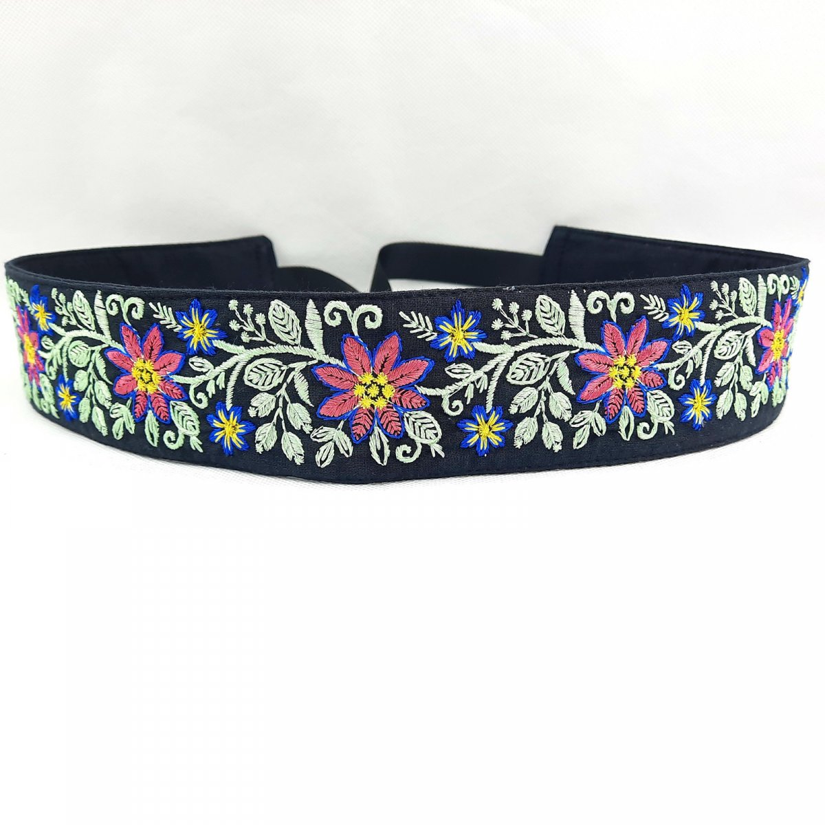 Vyšívaný Dámský Opasek Vesna zelený