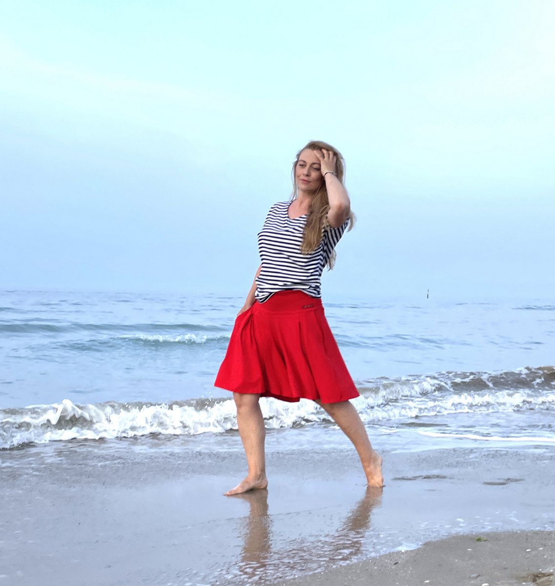 Kalhotová sukně červená krátká