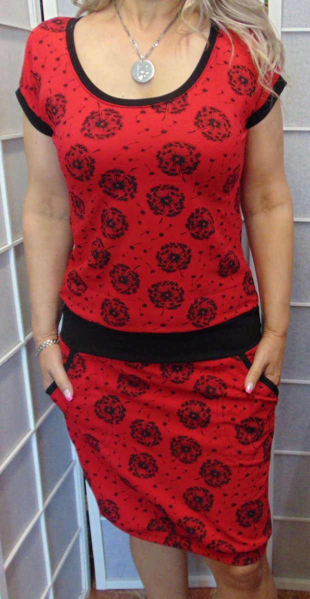 Šaty - pampelišky na červené (bavlna)