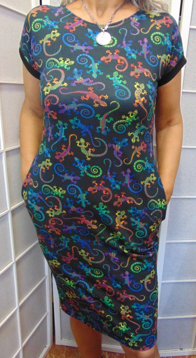 Šaty s kapsami - ještěrky S - XXXL