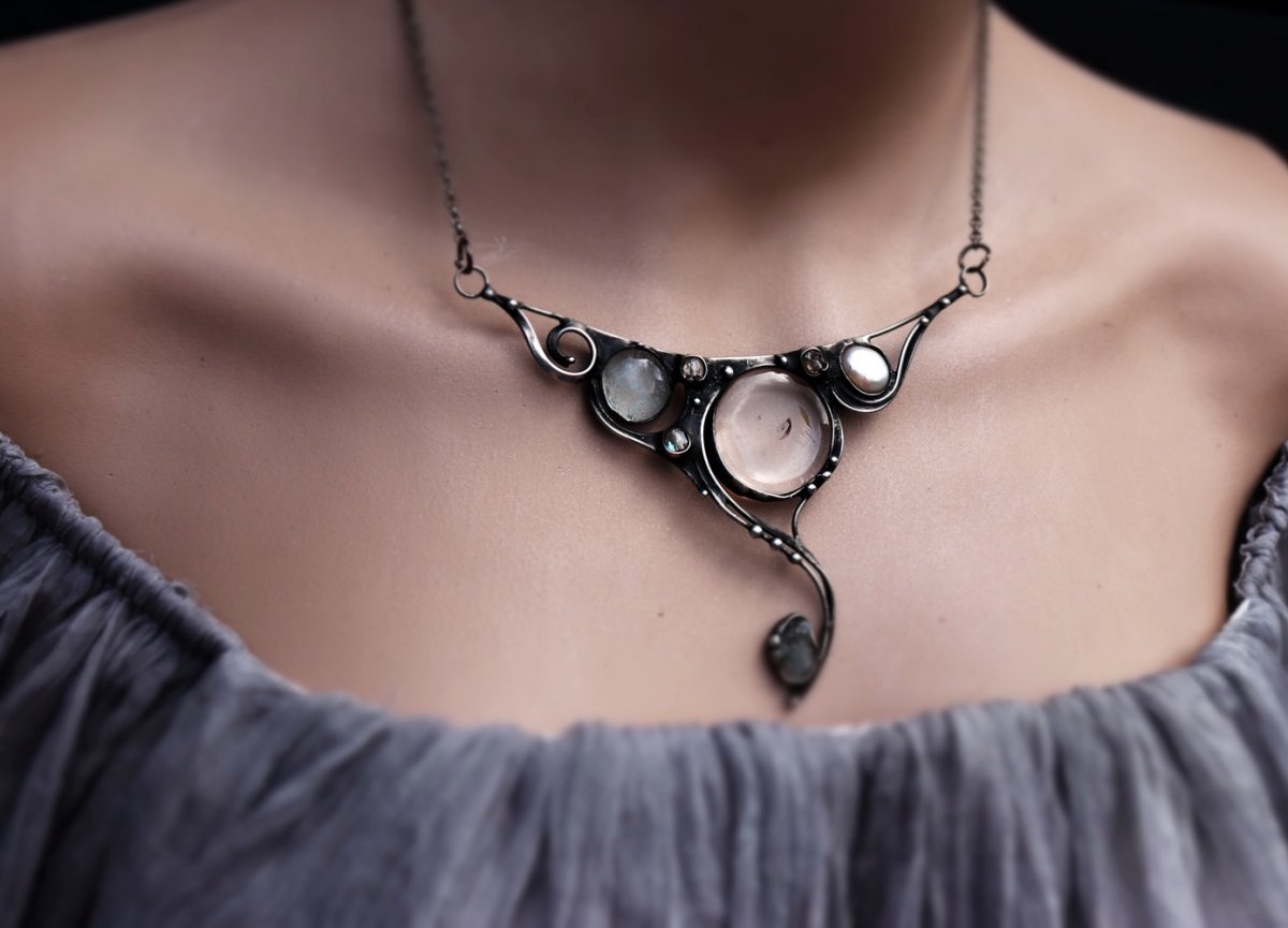 Náhrdelník - Calven