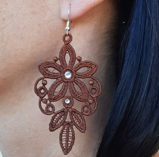 Dámske Vyšívané Krajkové Náušnice Diva Hnědé