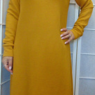 Šaty s rolákem 3D efekt - barva hořčicová (teplákovina)