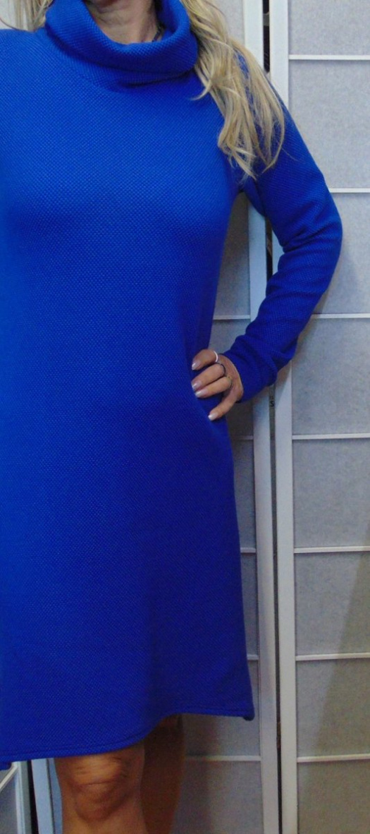 Šaty s rolákem 3D efekt - barva modrá S - XXXL