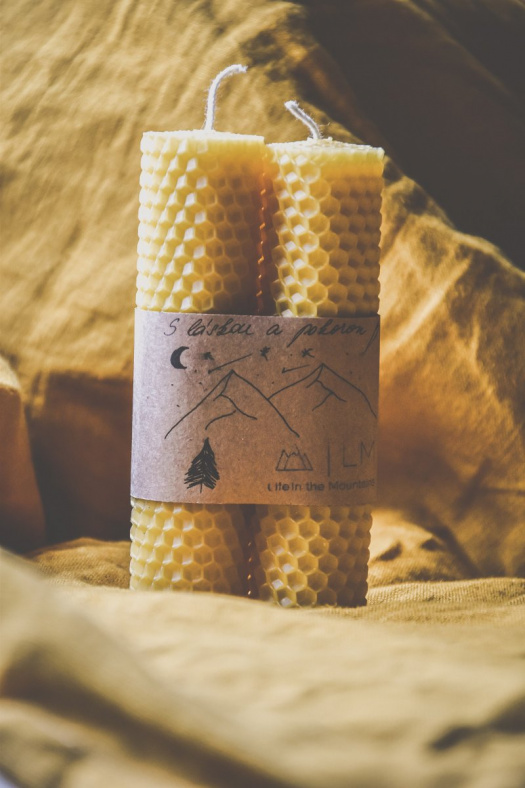 Svíčky od Včeliček... 13,6 x 3 cm