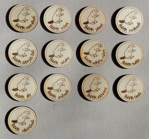 sada třinácti bobříků