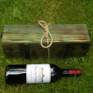 Rustikální krabice na láhev vína - krása dřeva zelená