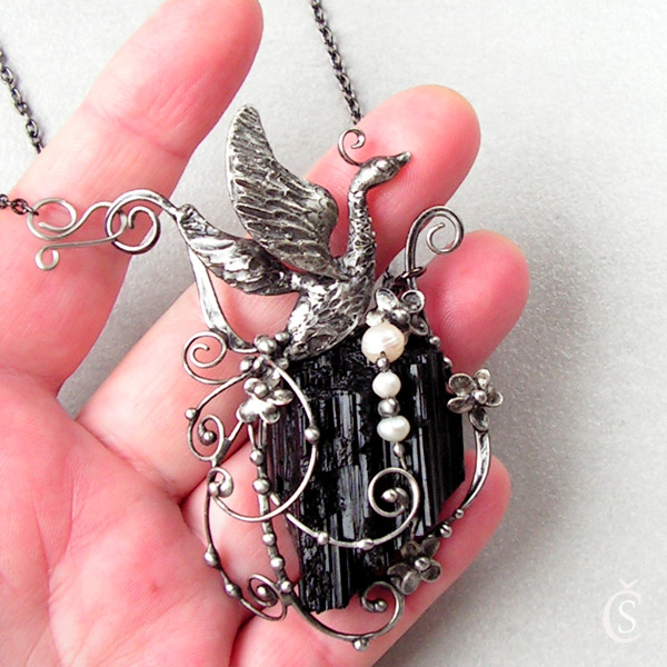 Fénix - Turmalín, Perla