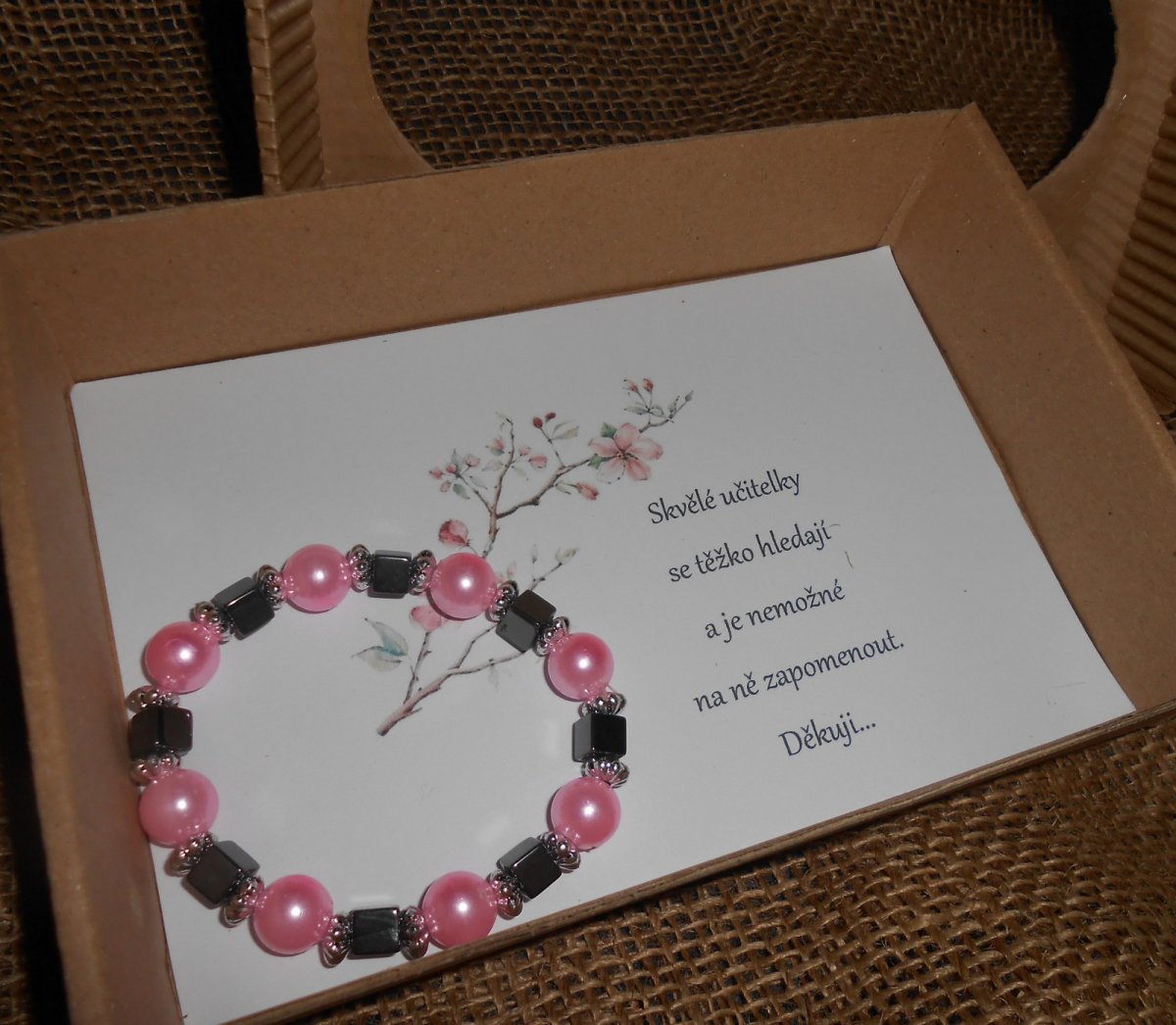 Pro paní učitelku - náramek v krabičce