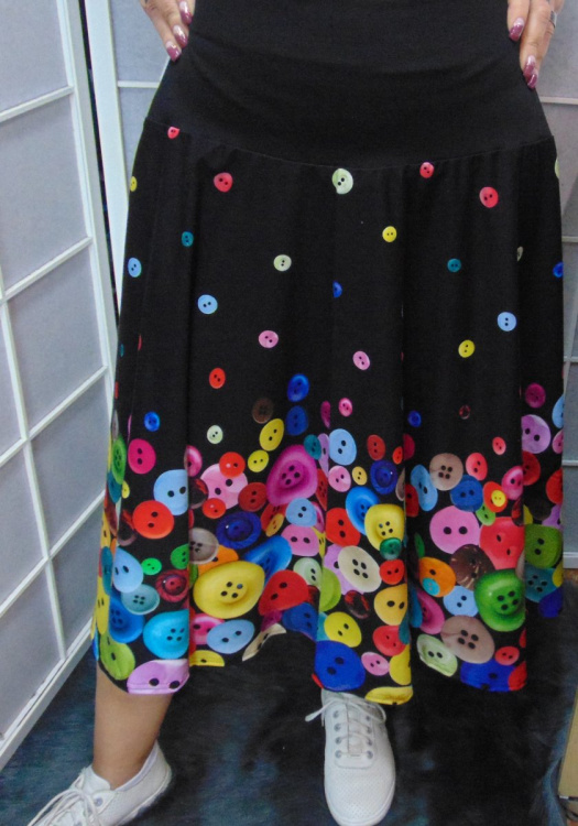 Půlkolová sukně - barevné knoflíky, velikost S/M - POSLEDNÍ KUS!