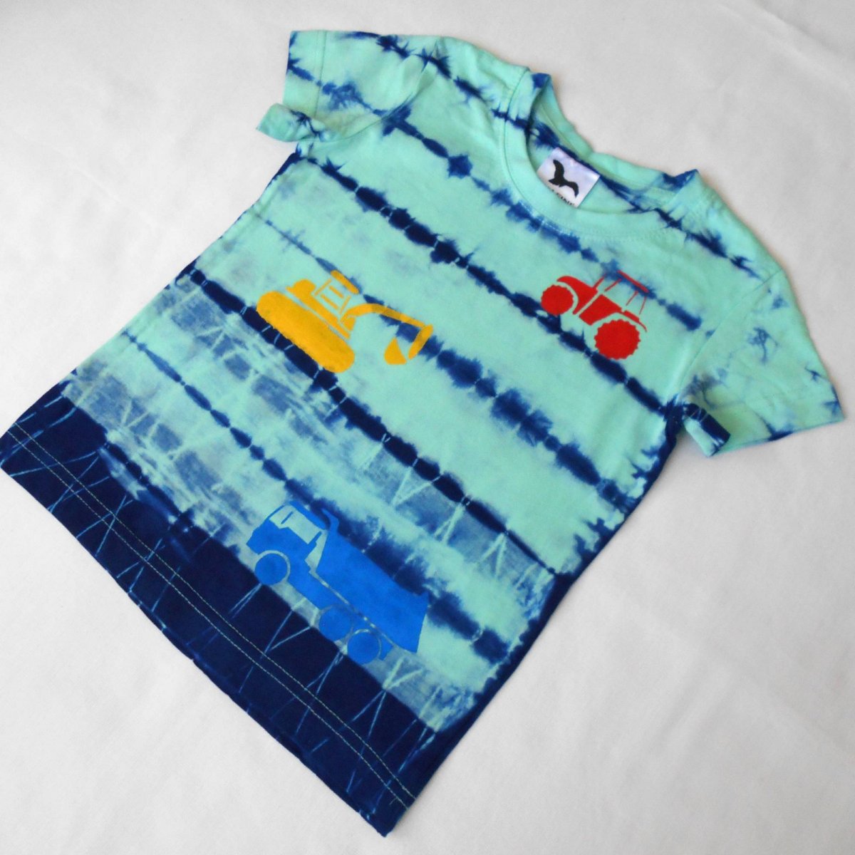 Dětské tričko s motivem stavebních strojů – mentolovo-modré, 4 roky 14123570