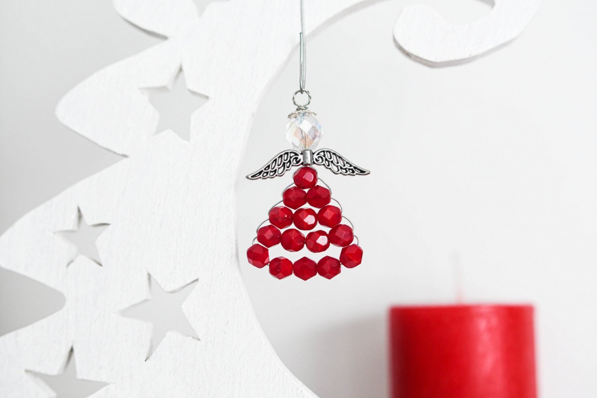 Drátkovaný červený andílek - ozdoba