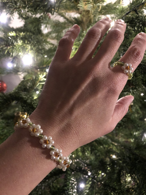 Kytičkovaný setík