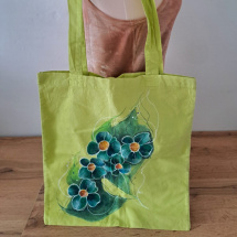 Ručně malovaná zelená taška s květinami