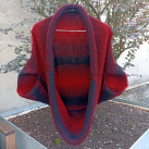 Pletená vesta - ombré červeno-černá 25% vlna ~ SLEVA ~