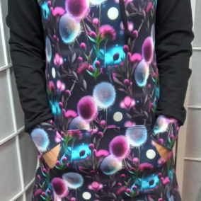 Mikinové šaty s kapucí - bodláčí (teplákovina)