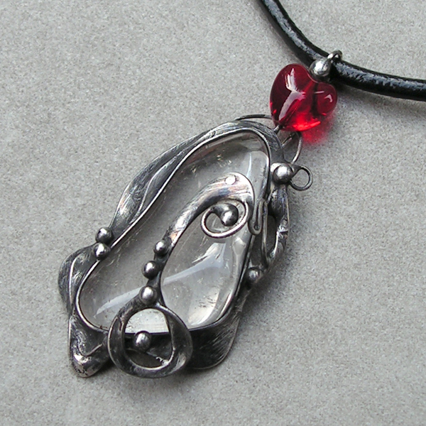 Křišťálově čistá