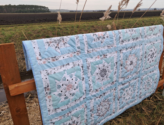 Modrý kaleidoskop  ....nebeská kráska