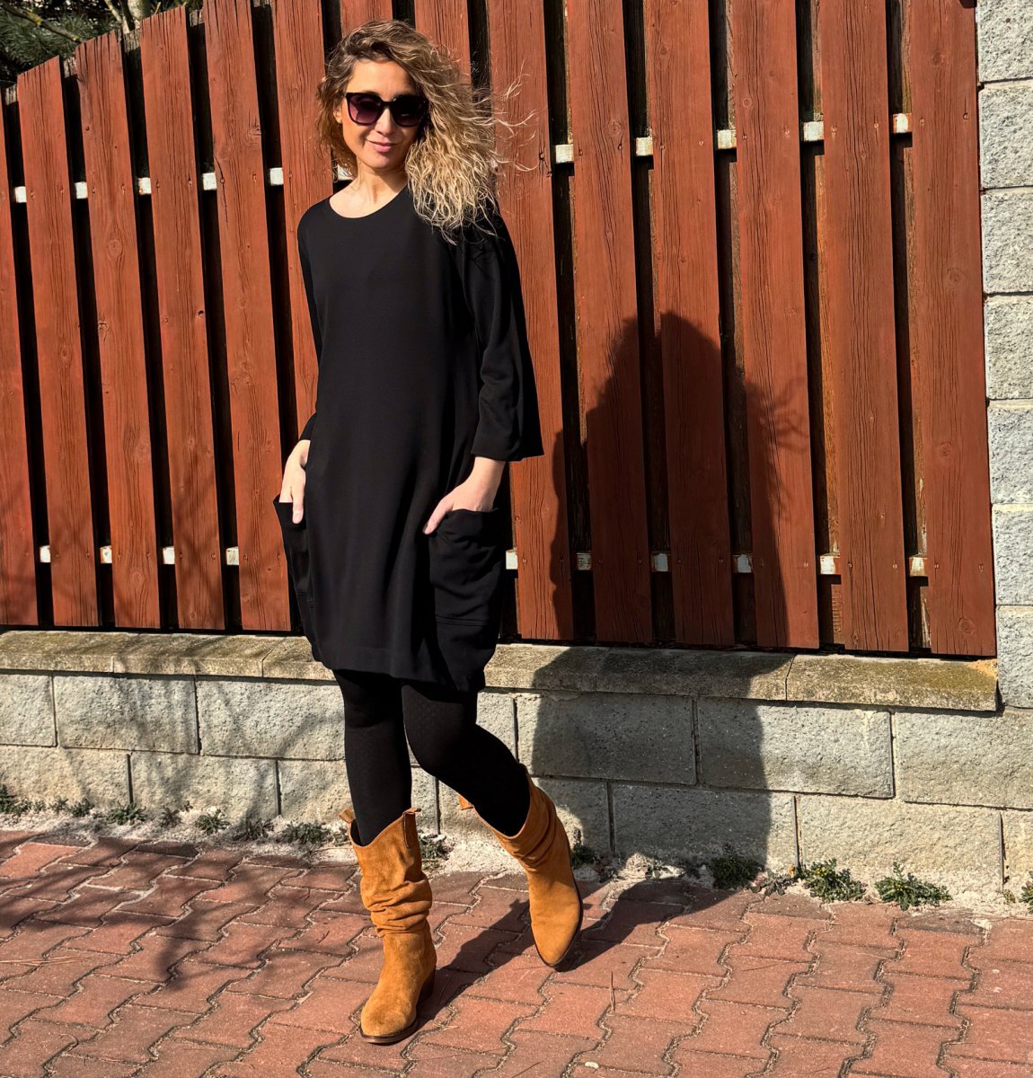 Černé balónové šaty krátké