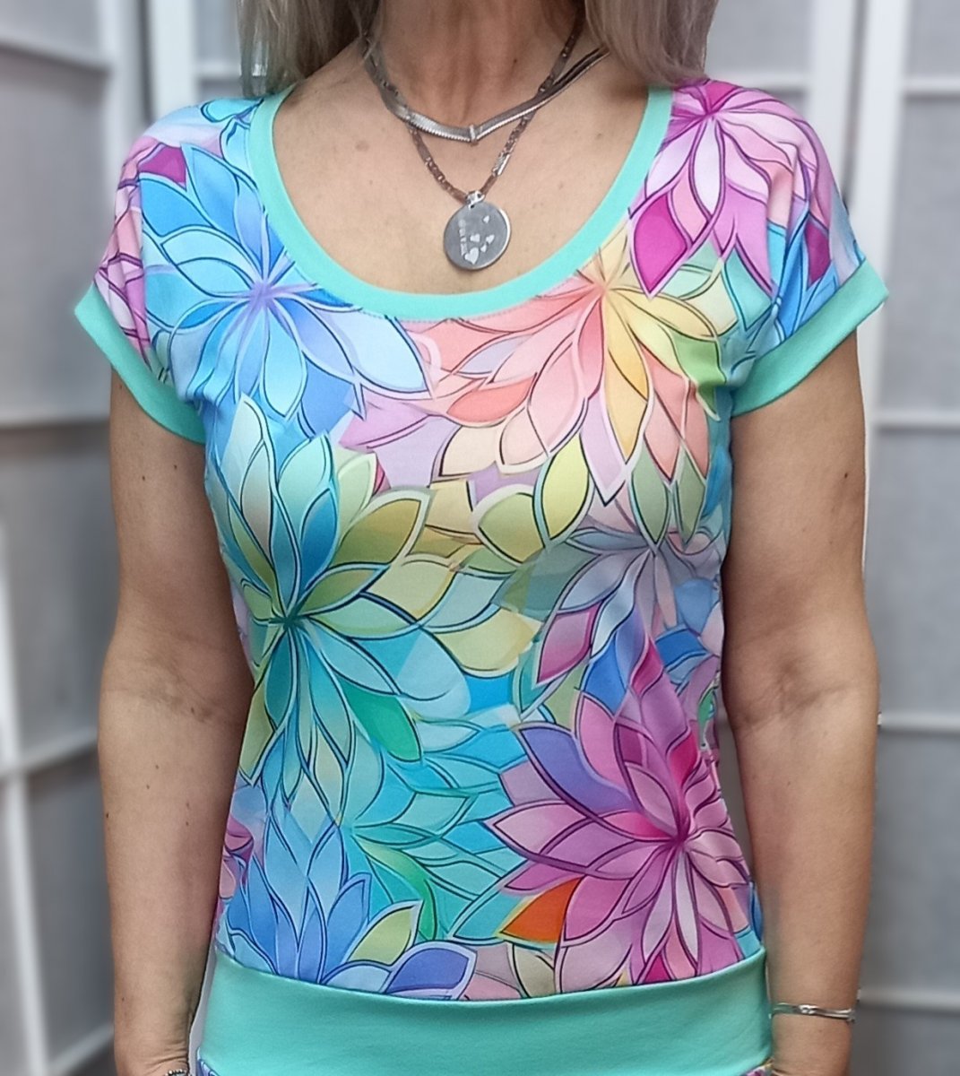 Tričko - pastelové květy (bavlna)