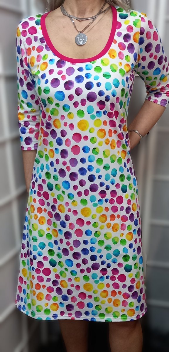 Šaty - kolečka na bílé (bavlna)