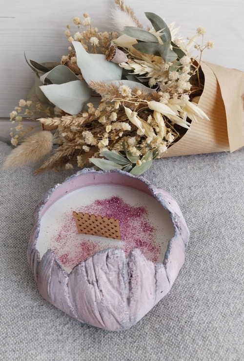 Svíčka skořepinka růžová