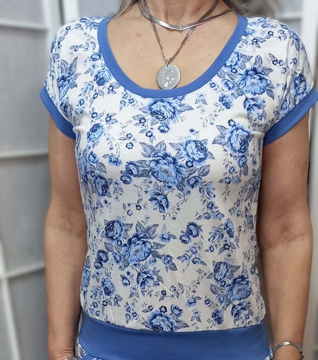 Tričko - modré růže (bavlna)