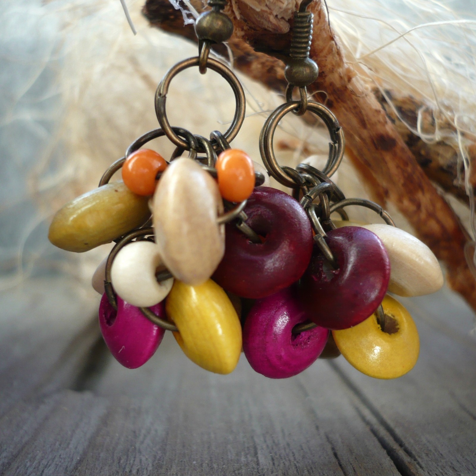 Dřevěné hrozny - náušnice