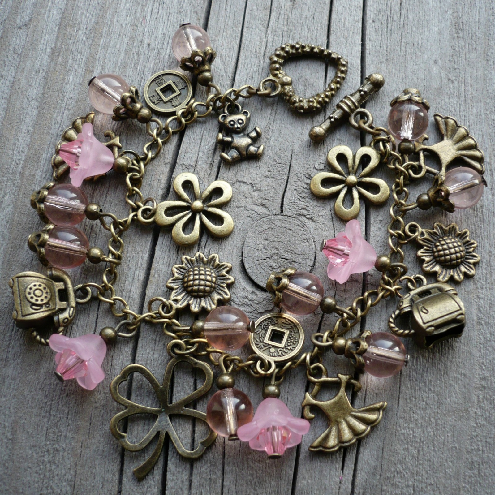 Holčičí růžový náramek