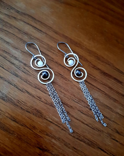 Řetízkové náušnice JIN JANG 2