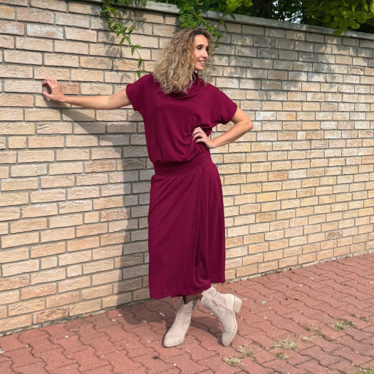 Šaty se zavinovací sukní dlouhé Burgundy