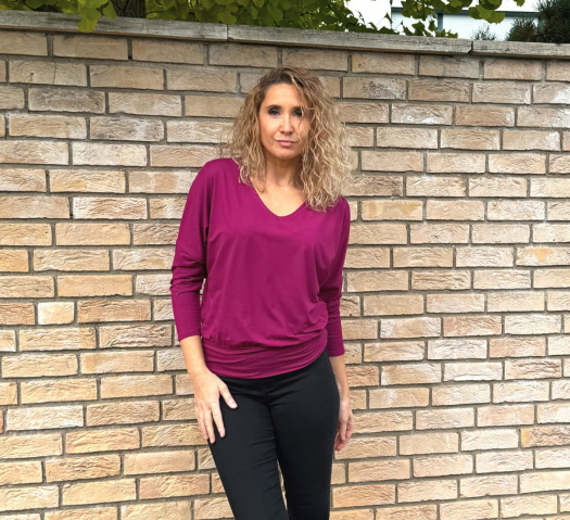 Volný top s pasem Amaranth V výstřih