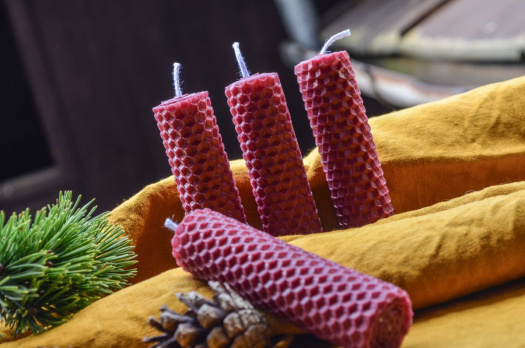 Adventni sada svíček od Včeliček... 10,5 x 3 cm