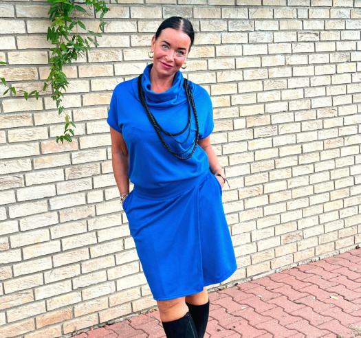 Šaty se zavinovací sukní krátké modré