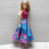 Barevné šaty pro Barbie