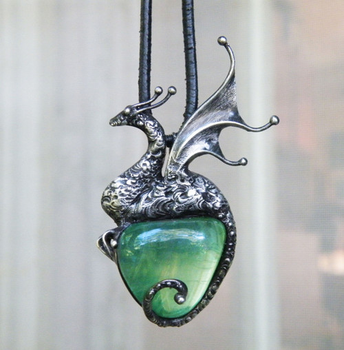 Agharän... lesní drak...(fluorit) 