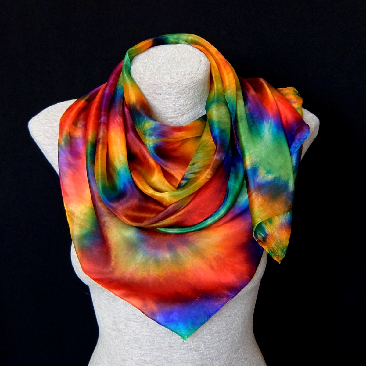 Duhová spirála - hedvábná šála 