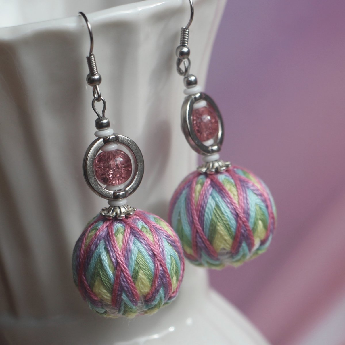 Temari náušničky - duhovky