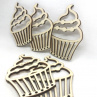 Cupcake - dřevěná dekorace - 211a