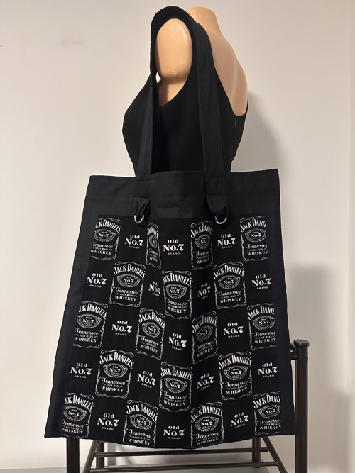 černá taška pro ne - malé lidi