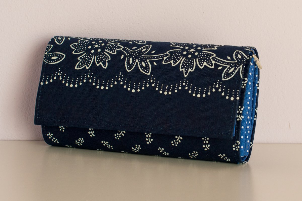 Peněženka z modrotisku